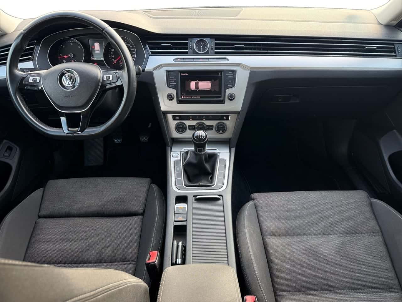 Volkswagen Passat Advance 2.0 TDI 110 kW 150 CV Variant — foto 12 de 23