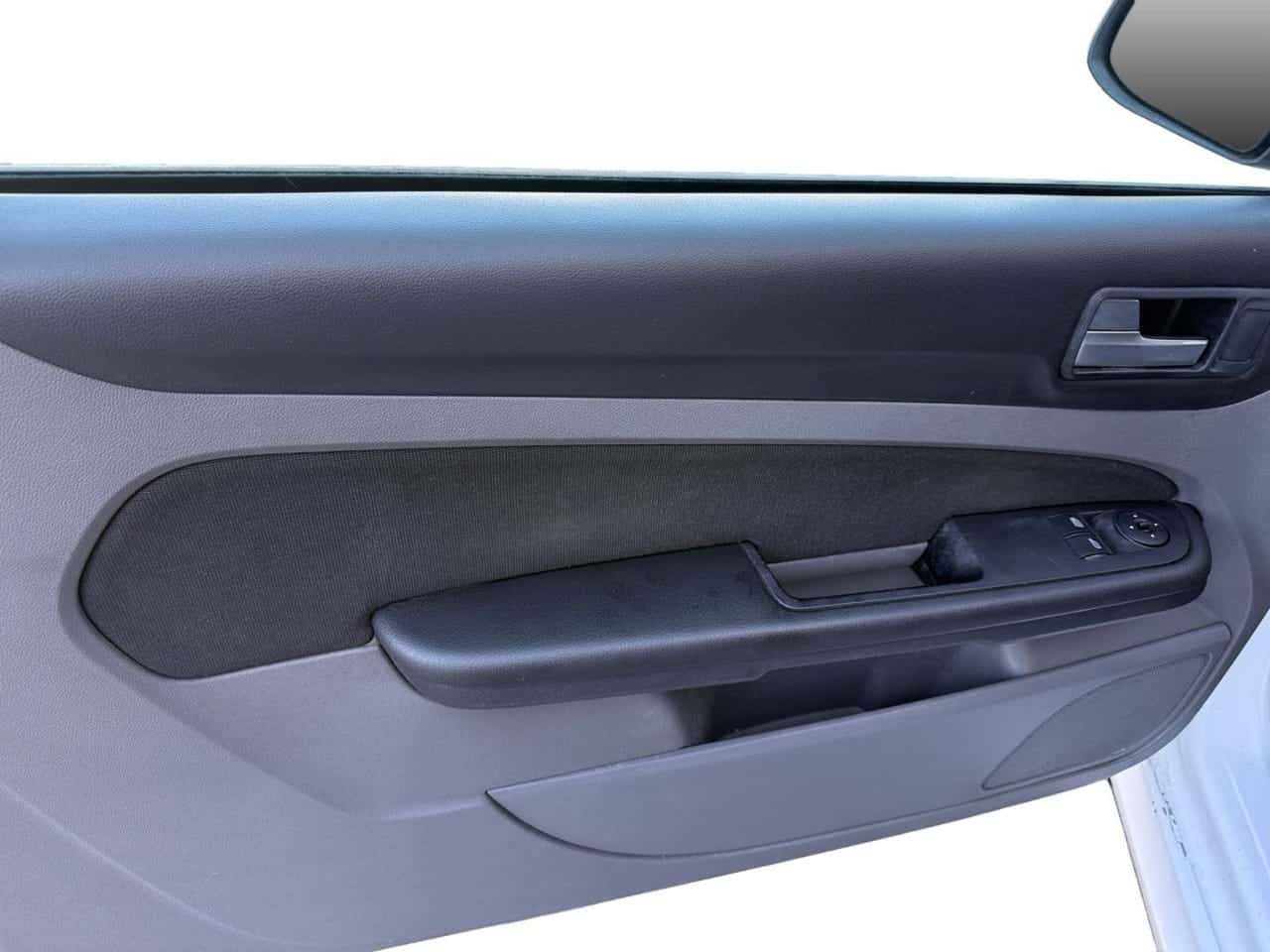 Ford Focus 1.8 TDCi Trend — foto 10 de 21