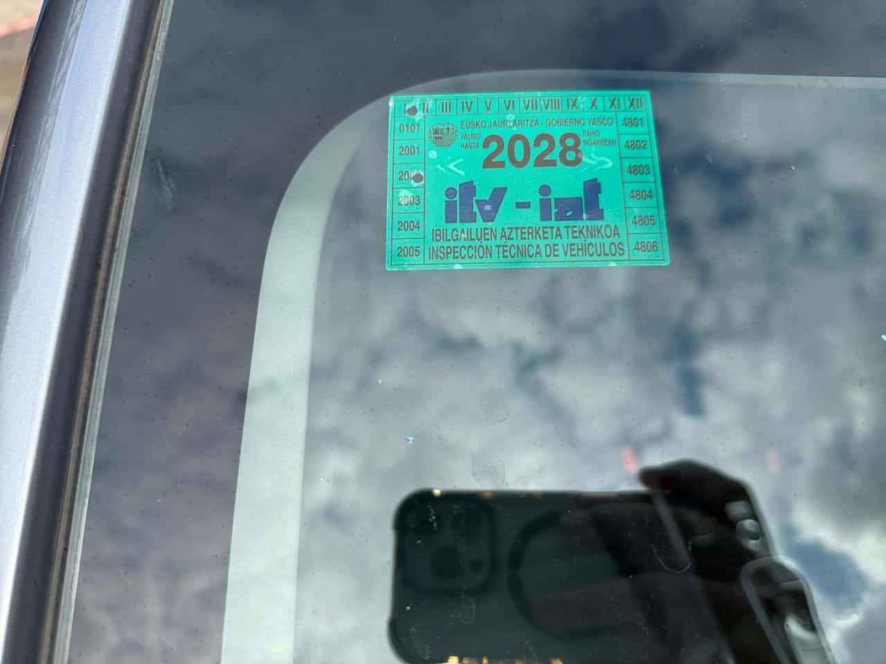 Mitsubishi Outlander 2.4 PHEV Kaiteki Auto 4WD — foto 28 de 29