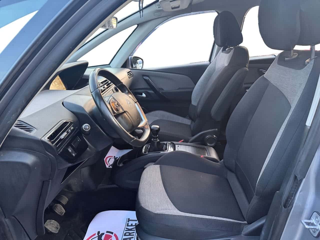 Citroën C4 Picasso BlueHDi 88 kW 120 CV Shine — foto 10 de 27