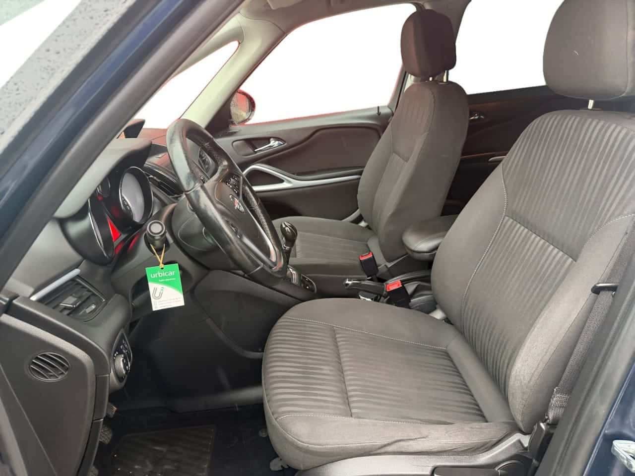 Opel Zafira Tourer 2.0 CDTi 130 CV SS Ecoflex Excellence — foto 7 de 19