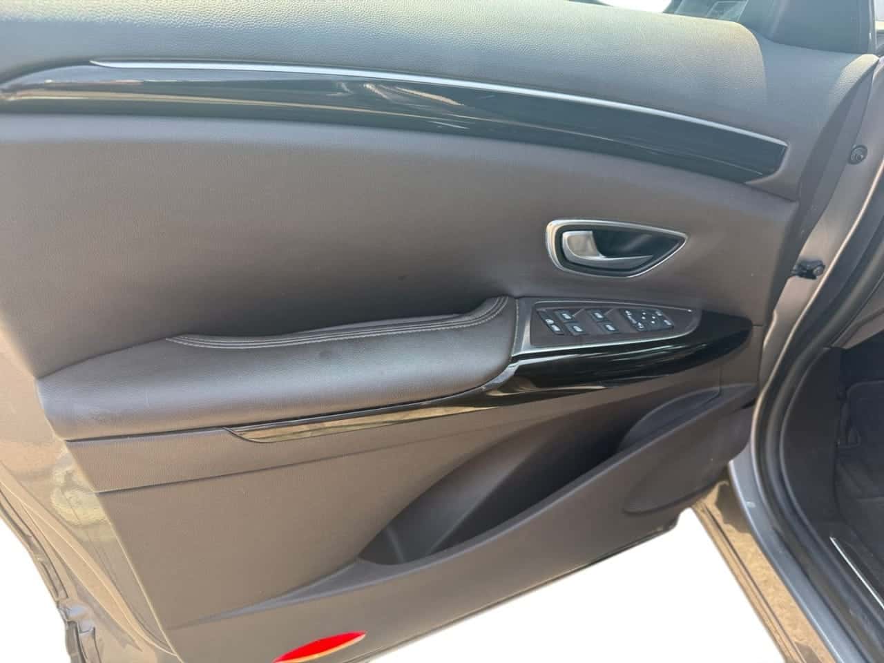 Renault Espace Initiale Paris Energy dCi 118 kW Tt EDC — foto 11 de 25