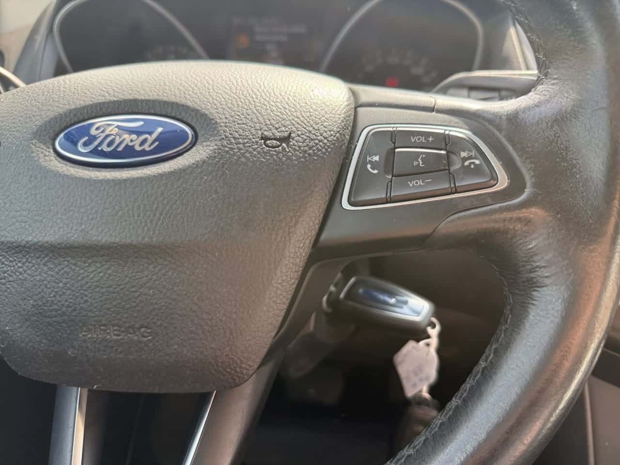 Ford Focus 1.6 Ti-VCT 125 CV PowerShift Trend — foto 21 de 24