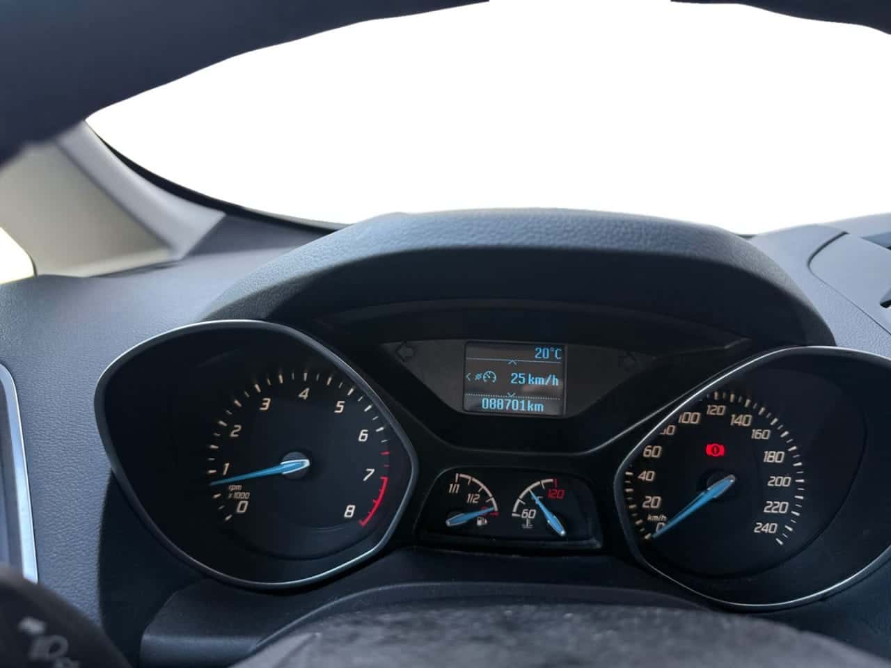 Ford C-Max 1.0 EcoBoost 125 Auto StartSt. Titanium — foto 14 de 18