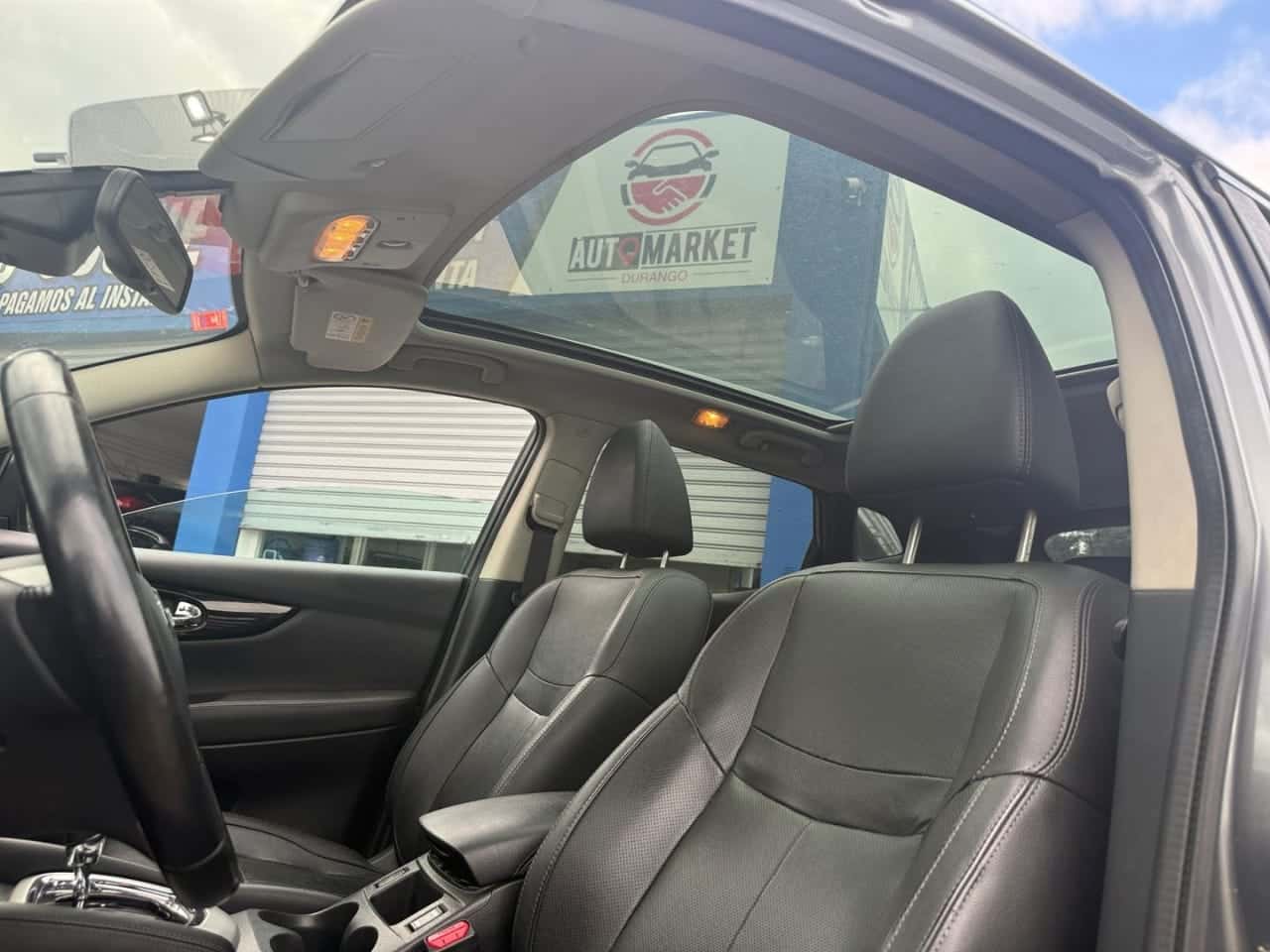 Nissan Qashqai 1.5 dCi SS Tekna 4x2 Piel Negra — foto 24 de 26