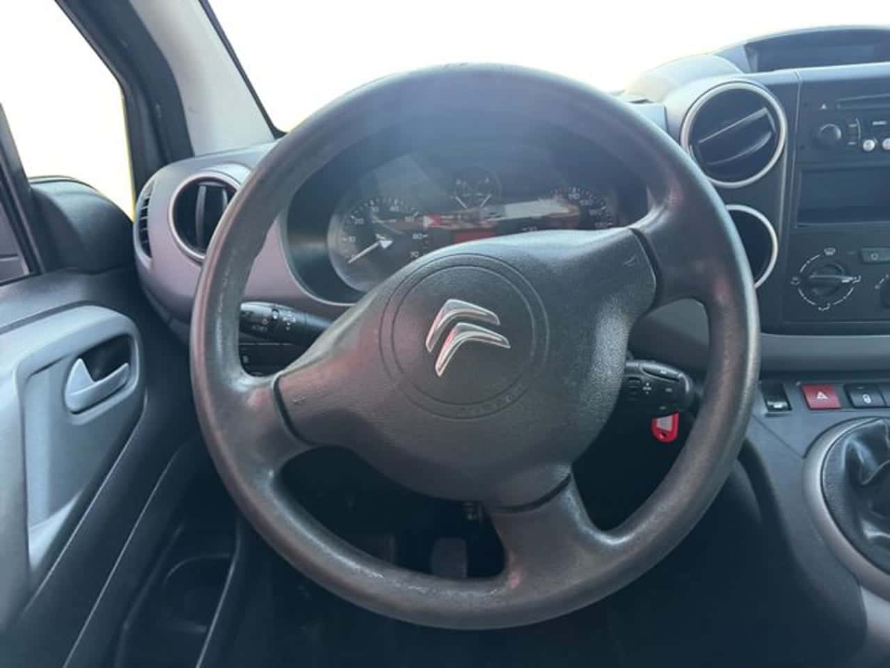 Citroën Berlingo Multispace Feel BlueHDi 74 kW 100 CV — foto 12 de 19