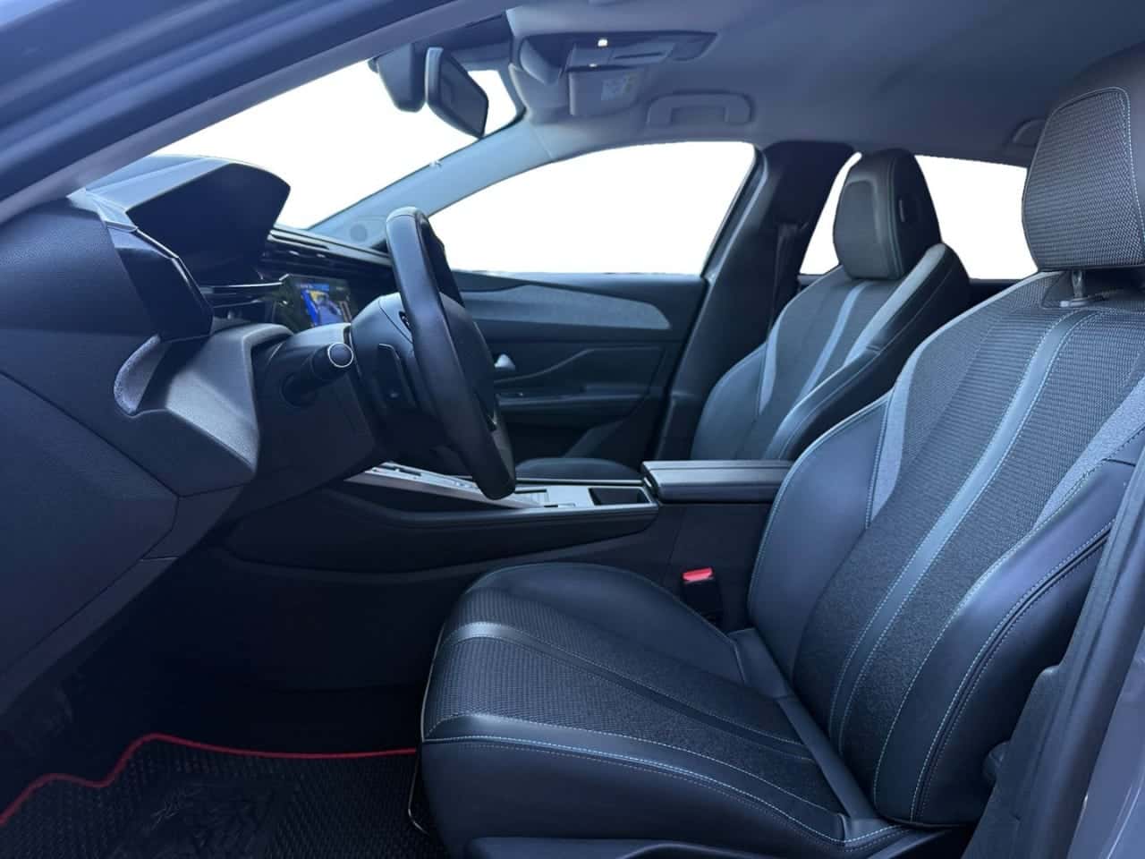 Peugeot 308 SW Allure BlueHDi 130 SS EAT8 — foto 10 de 24