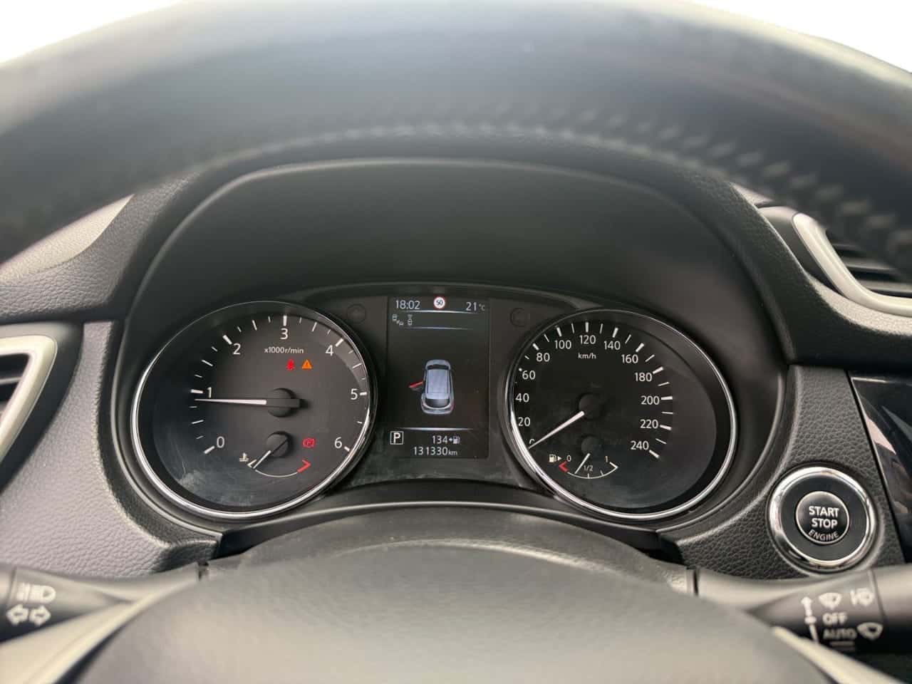 Nissan Qashqai 1.5 dCi SS Tekna 4x2 Piel Negra — foto 14 de 26