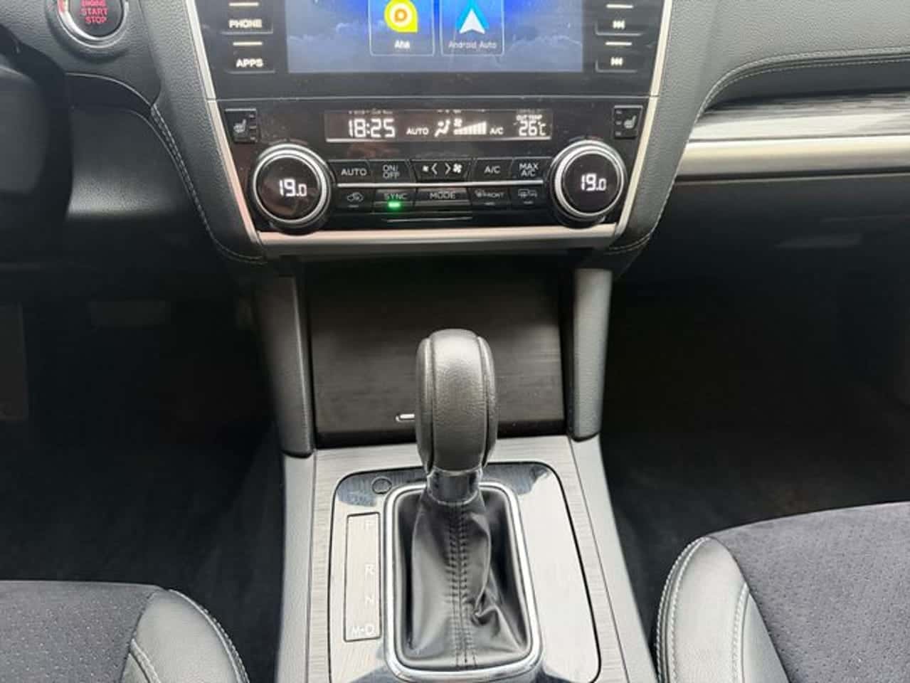 Subaru Outback 2.5i Executive Plus S CVT Lineartr. AWD — foto 15 de 24