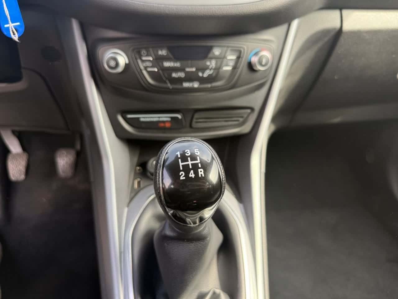 Ford B-Max 1.0 EcoBoost 74 kW 100 CV Trend — foto 15 de 23