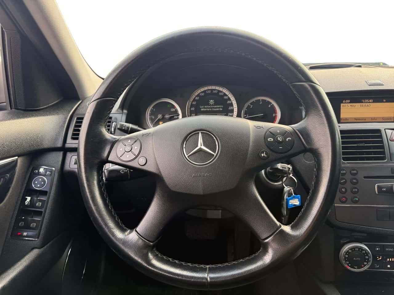 Mercedes-Benz Clase C C 200 CDI Be Blue Efficiency — foto 13 de 24