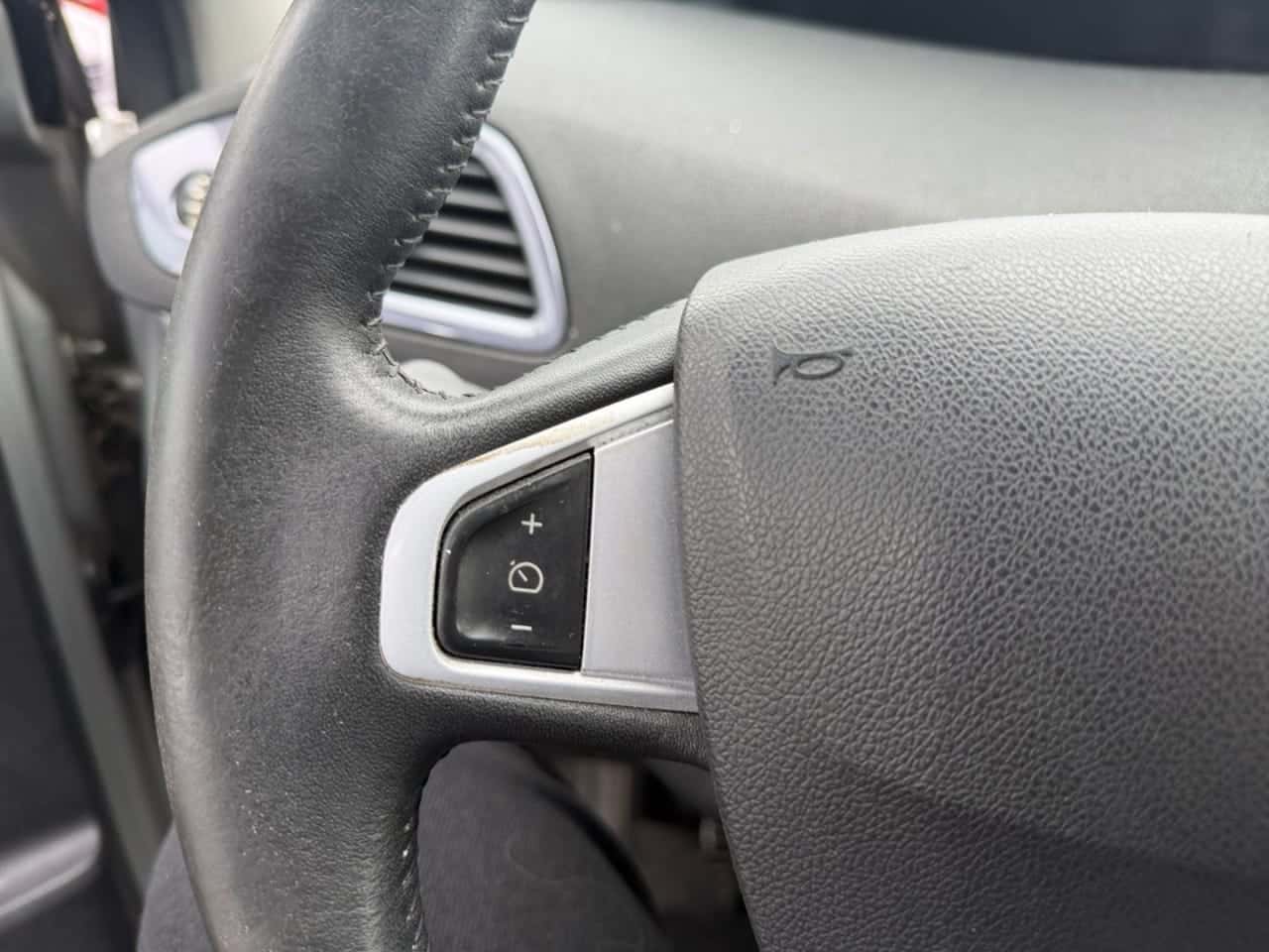 Renault Scénic Dynamique dCi 110 — foto 22 de 22