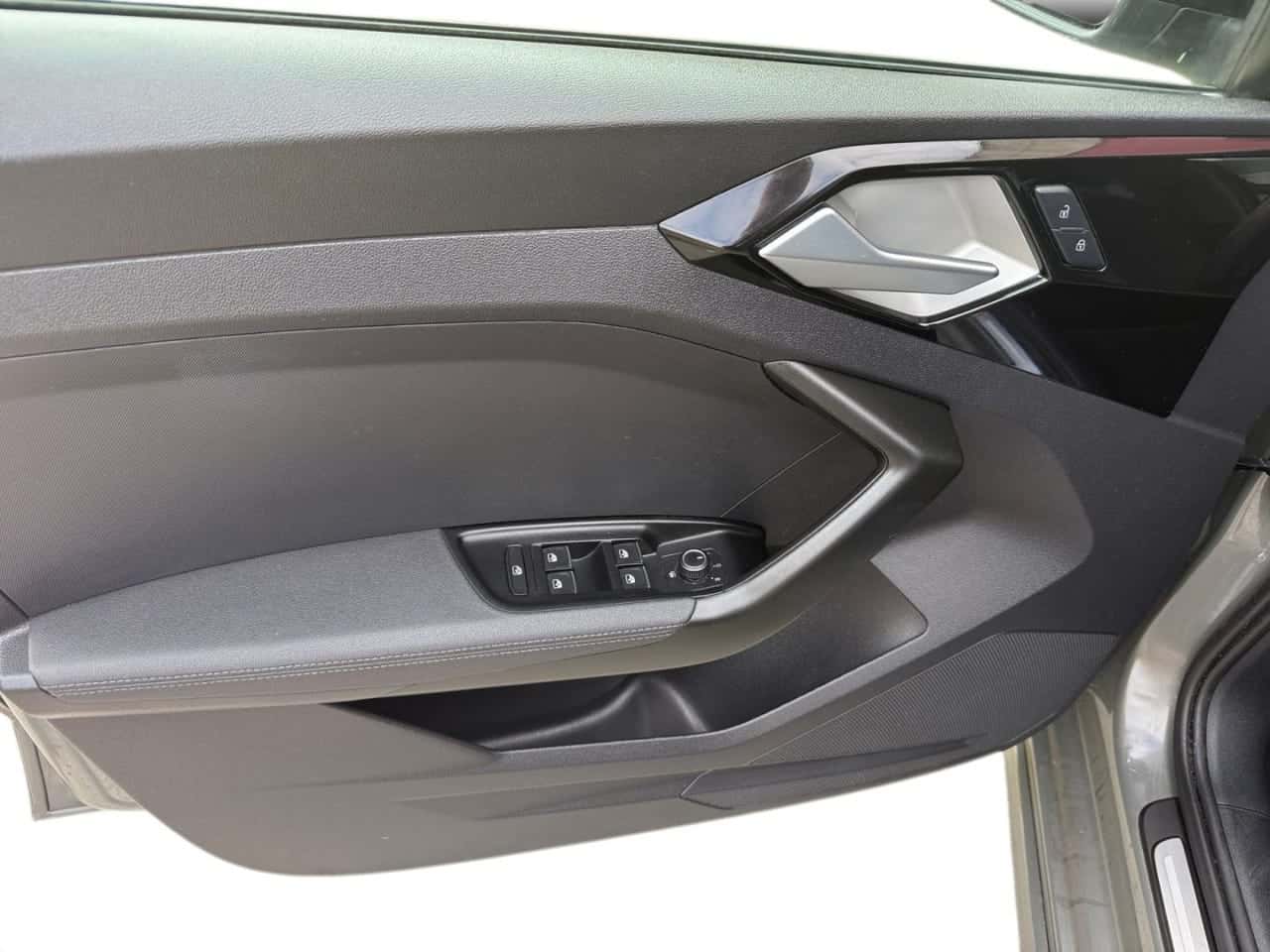 Audi A1 Sportback Adrenalin 30 TFSI 81 kW 110 CV — foto 11 de 23