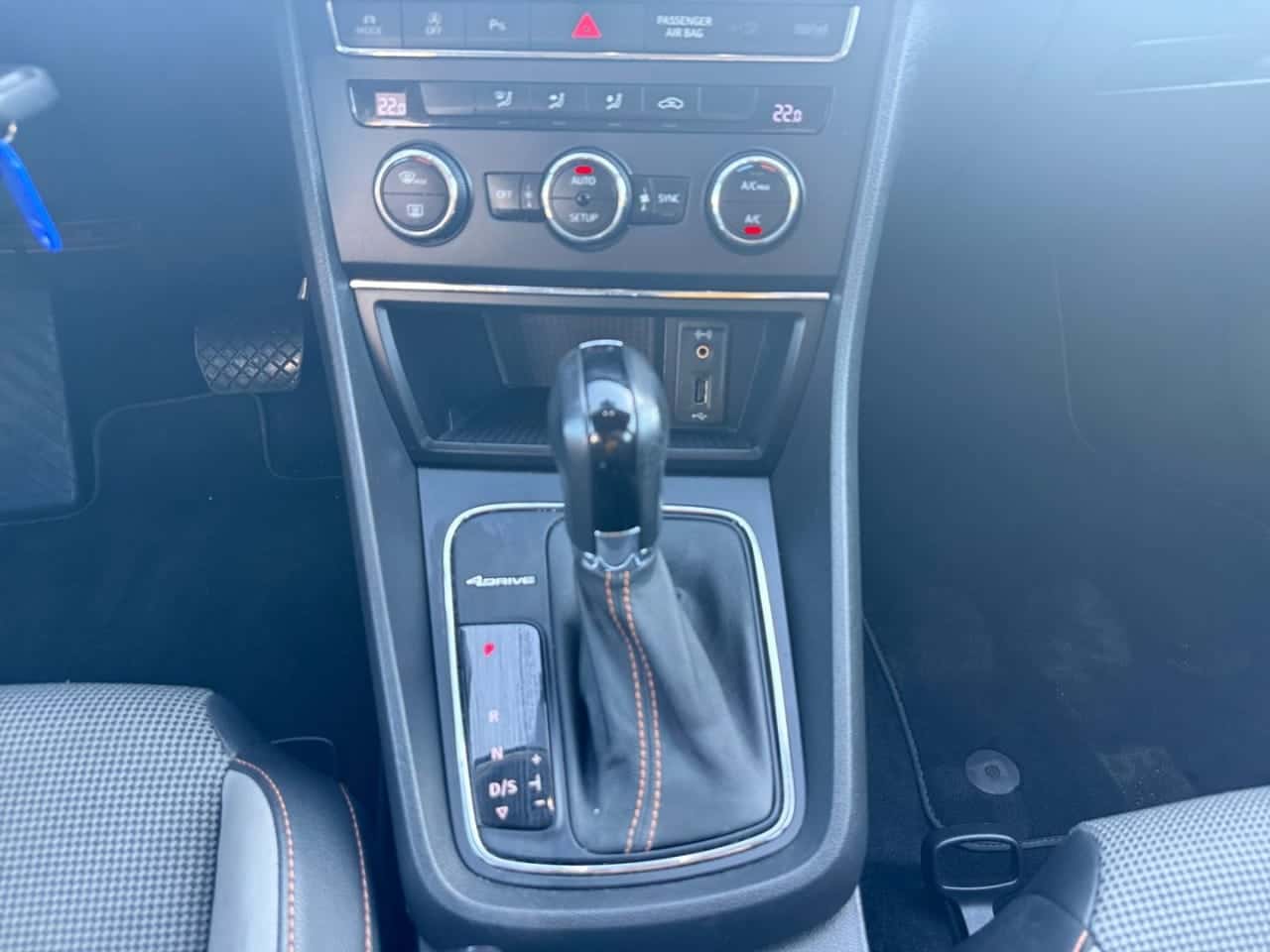 SEAT León ST 2.0 TDI 135 kW 4Drive DSG6 StSp Xper — foto 15 de 17