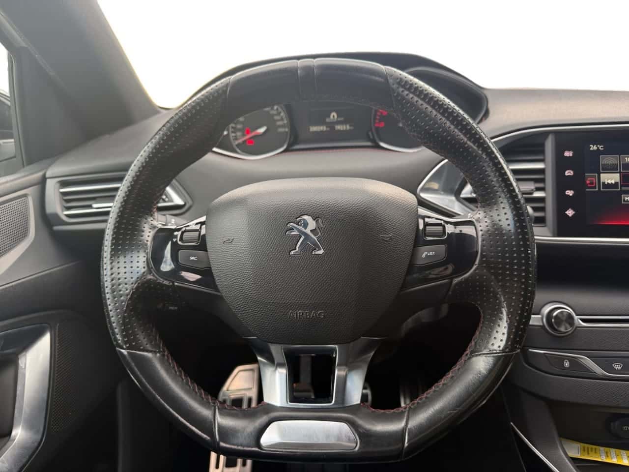 Peugeot 308 SW GT Line 2.0 BlueHDi 110 kW 150 CV — foto 13 de 24
