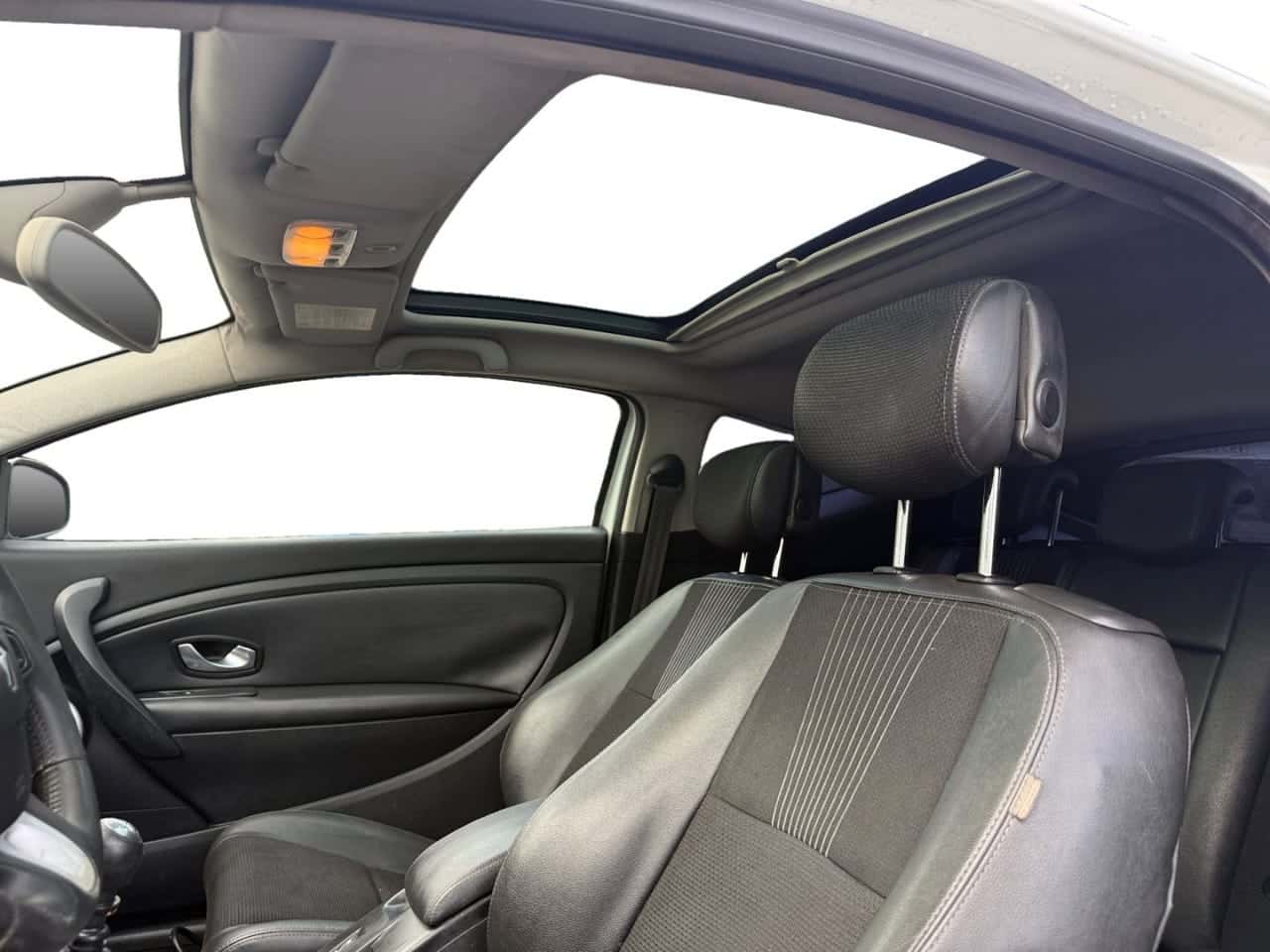 Renault Mégane Privilege 1.9 dCi 130 CV eco2 — foto 17 de 19