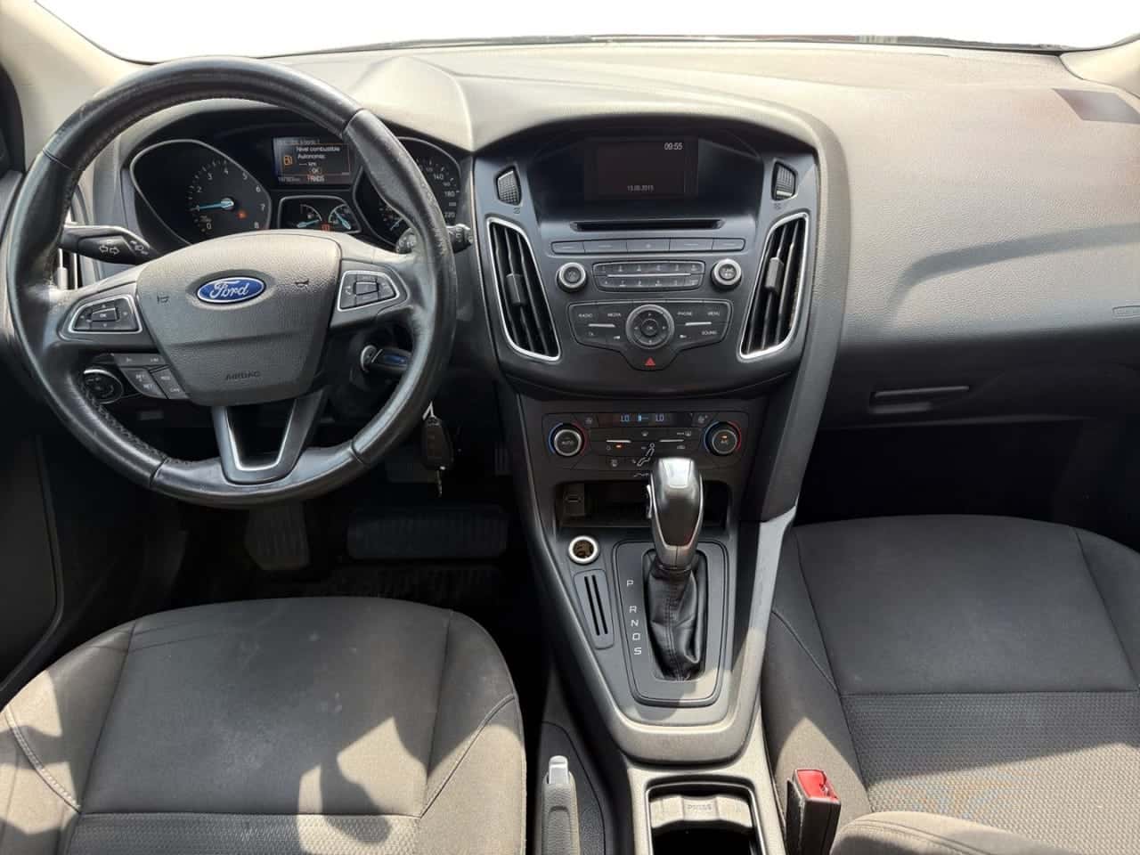 Ford Focus 1.6 Ti-VCT 125 CV PowerShift Trend — foto 12 de 24