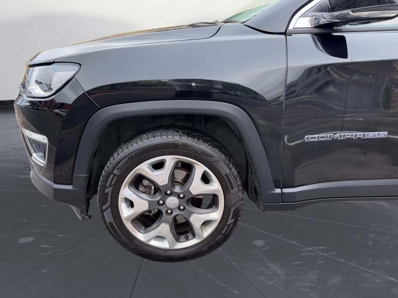 Jeep Compass 2.0 Mjet 103 kW Limited 4x4 Atx — foto 9 de 29
